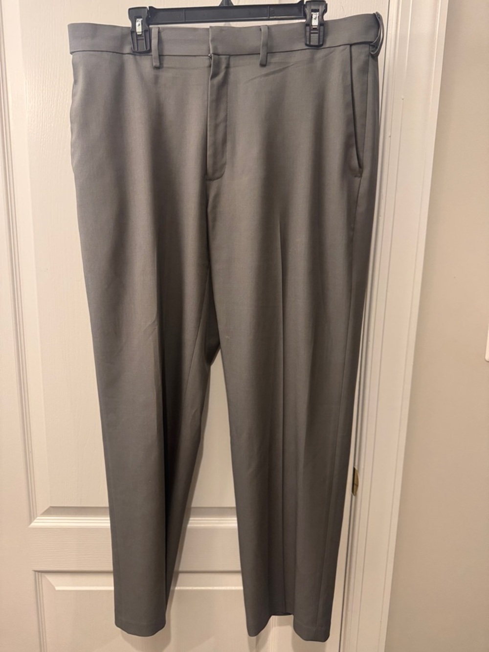 Haggar classic fit dress pants- Men's